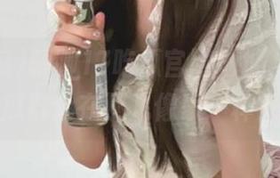 聊聊17吃瓜官网地址，哪位吃瓜群众在那儿像家一样？