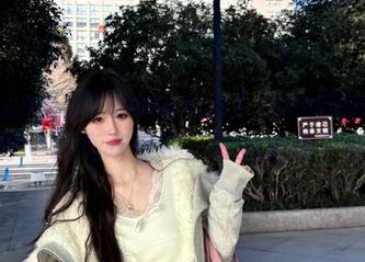 探索www.51.com网站：瓜多到你一口气吃不完，放心喂猪不会腻！