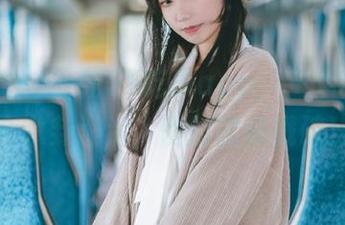 下载51吃瓜app，生活就像是个八卦泡泡，随时能被戳破！