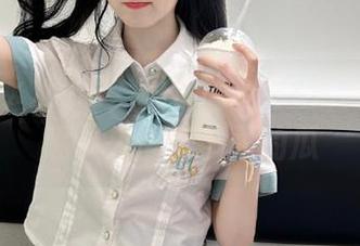 别急，观看718.sx里的水深着呢，先备好手里的瓜