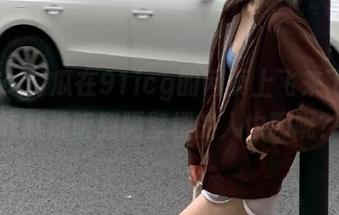 瓜在91icg的网页上飞来飞去，咋就没听到隔壁楼的人也聊呢？