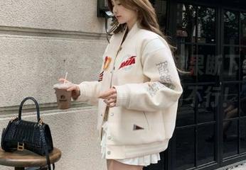 为了今天的瓜，我果断下载了91黑料，结果…好吃到不行！