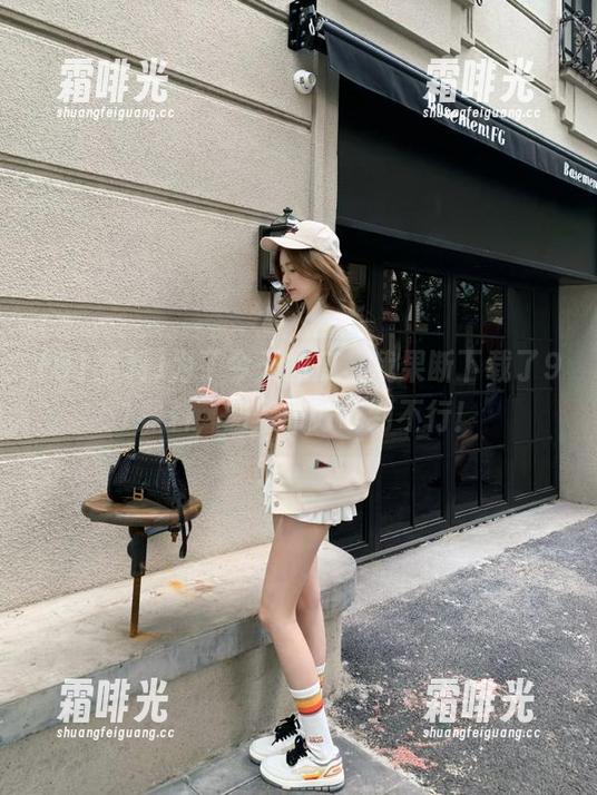 为了今天的瓜，我果断下载了91黑料，结果…好吃到不行！