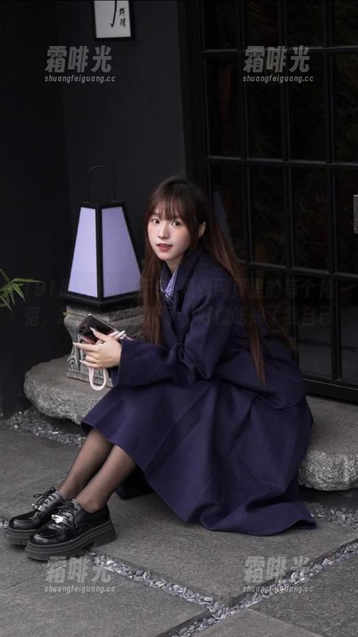 91黑料 流连于91黑料网页里的每个角落,哈哈,不吃瓜了,好像吃掉了我自己!