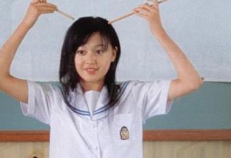操作简单，hlw导航让你轻松切换到最夯的瓜聊话题！