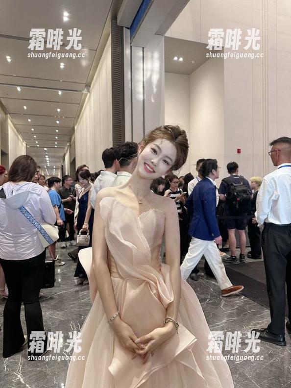 观看连续刮起的瓜风，真是把我整个人都打没辙了，不打烊166专治各种好奇。