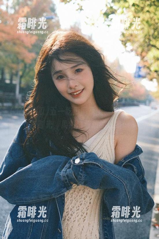 五一吃瓜 五一吃瓜网页上,娜娜的下午茶时光,果然没我想的纯净…