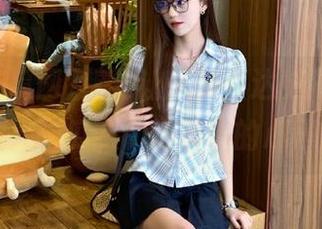想要让八卦直达脑海，来“人人吃瓜网”聊聊你的心声。