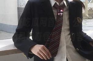 一进吃瓜网首页，公众号推荐的都是奇奇怪怪的内容