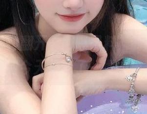 翻开“网曝黑料”的地址，没有想到今天却吃了一嘴的狗粮…