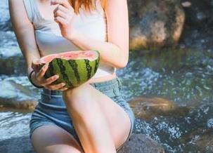 下载黑料不打烊tttzzz，瓜入口连连看，惊喜像糖果一样撒进你心里