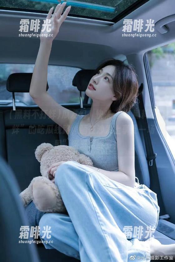 黑料不打烊 瓜友们,快来“91黑料不打烊”的吃瓜线路,躺在沙发上享受一场“黑”暗爱情故事!