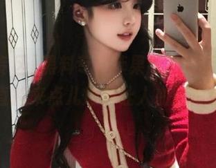 黑料专区苹果版，好话不多说，直接来点儿爆料让人血脉偾张！