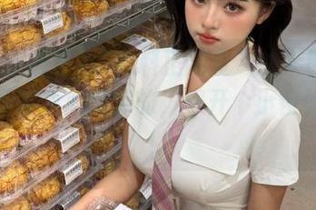 “黑料正能量”的入口在哪？好奇得我心痒痒的，想开个小窗偷看看！