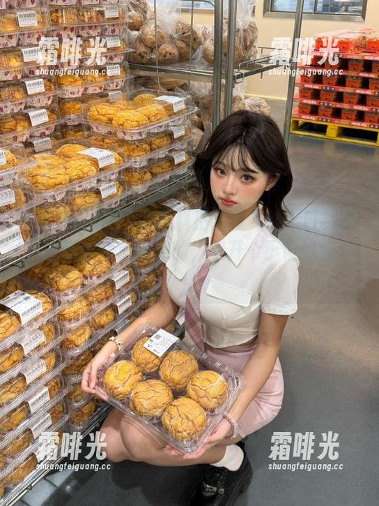 “黑料正能量”的入口在哪？好奇得我心痒痒的，想开个小窗偷看看！