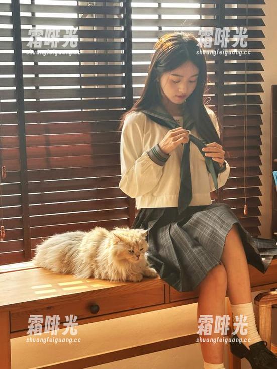黑料网 免费福利!登陆黑料网,听瓜的声音都变得特别动听~